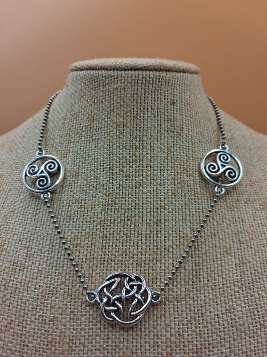 Celtic Triskele Necklace - Stainless steel Ball Chain