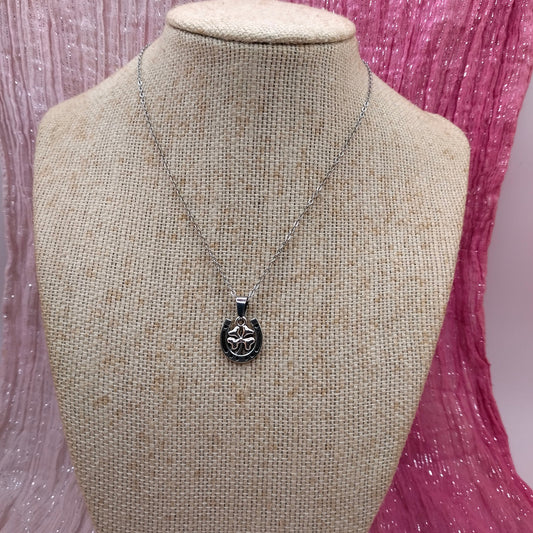 Stainless Steel Lucky Horseshoe Necklace - Girls 13"